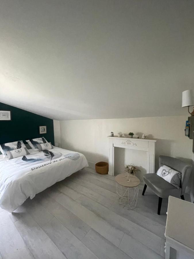 לינה וארוחת בוקר Lavilledieu  Cocooning Chez Sabine מראה חיצוני תמונה