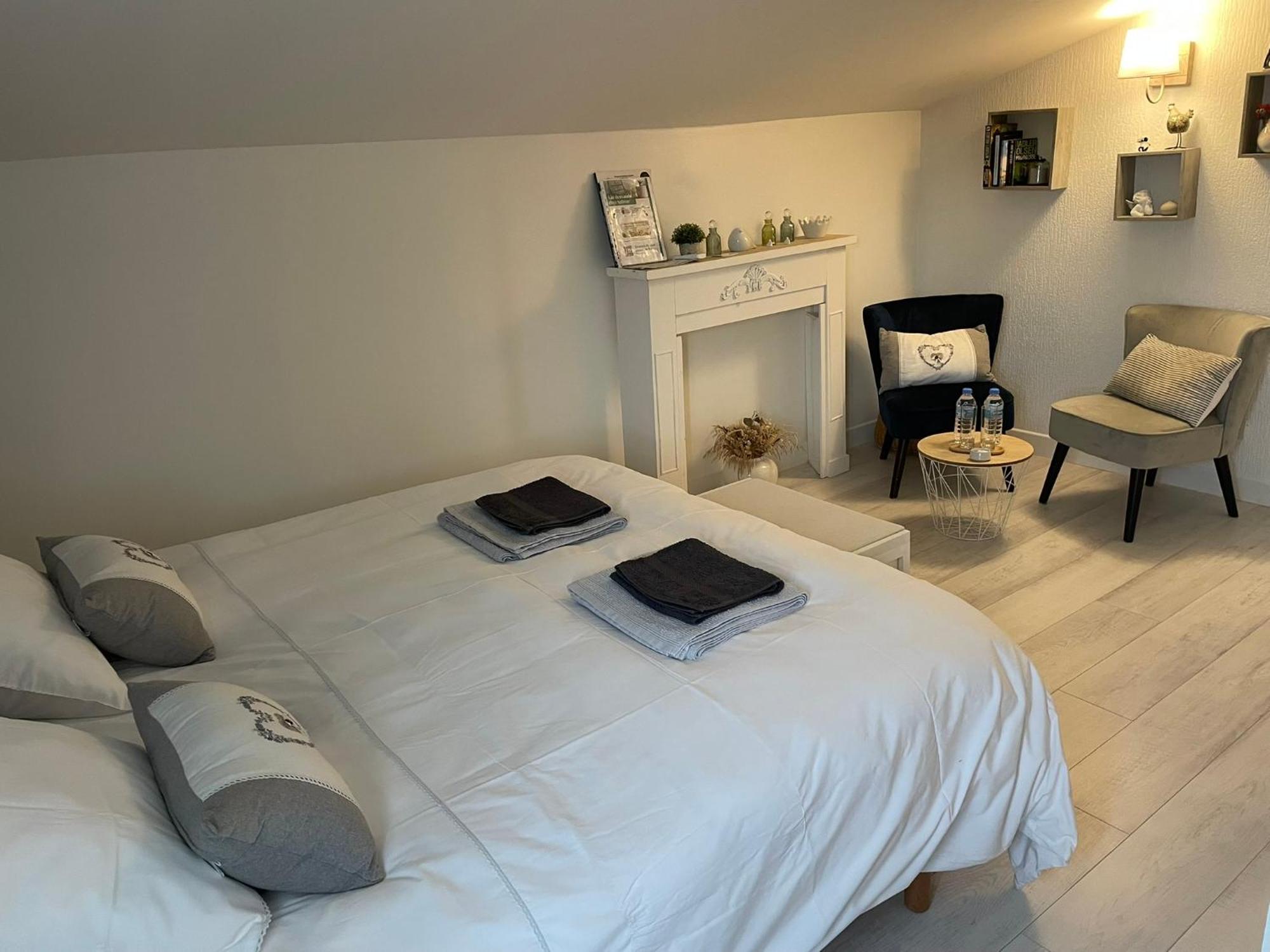 לינה וארוחת בוקר Lavilledieu  Cocooning Chez Sabine מראה חיצוני תמונה